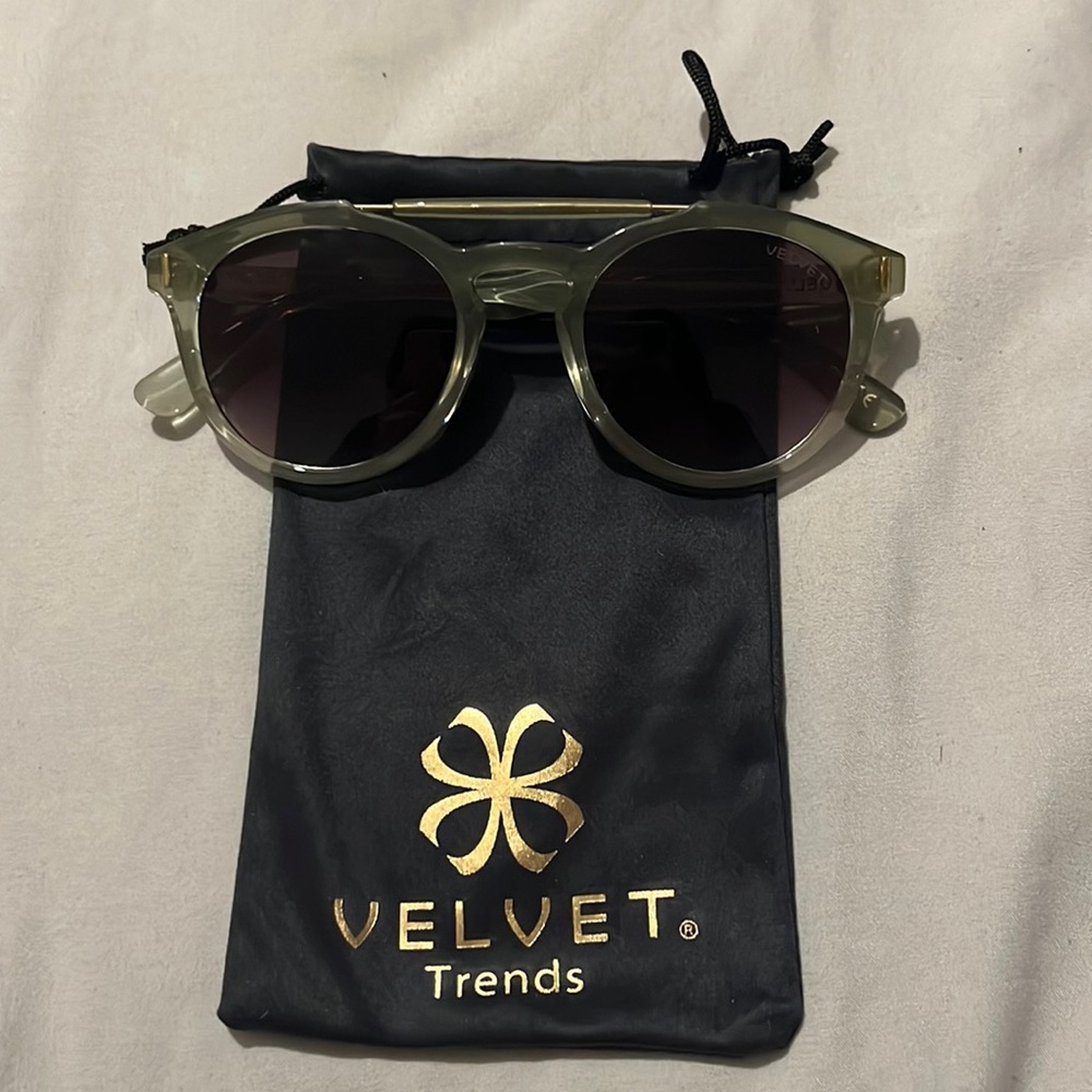 Sunglasses, never worn before